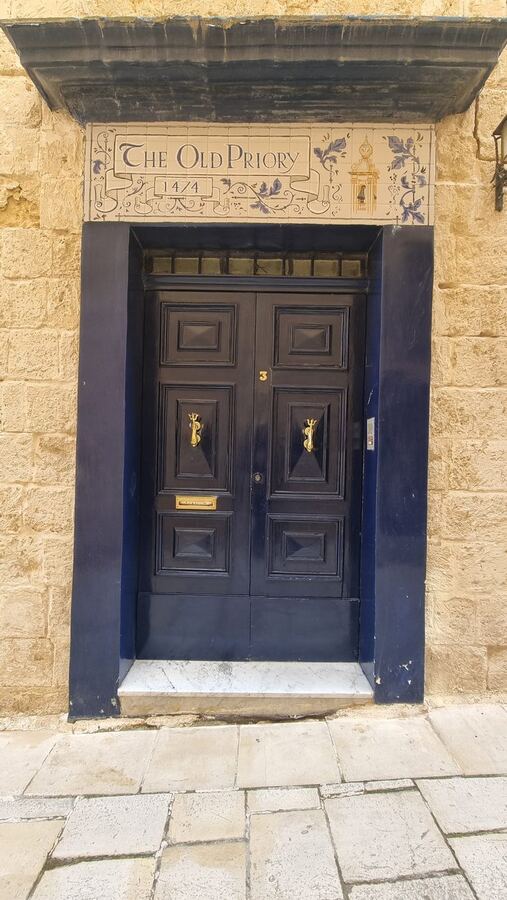 396 · 2025 · Porte