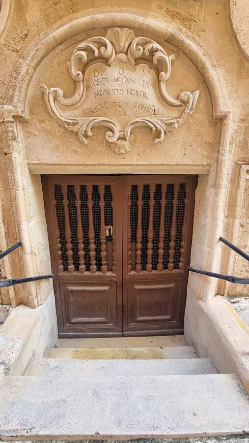401 · 2025 · Porte