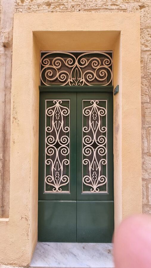 418 · 2025 · Porte