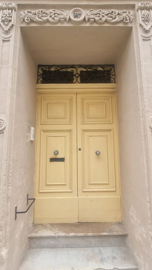 440 · 2025 · Porte