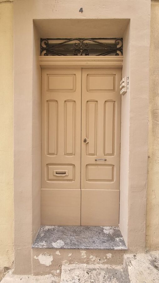 453 · 2025 · Porte