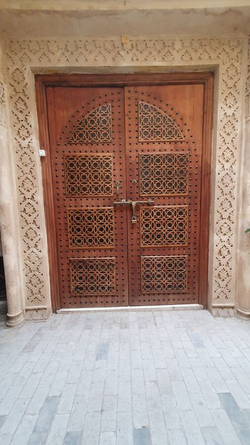 483 · 2023 · Porte