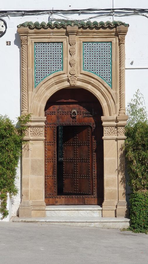 484 · 2023 · Porte