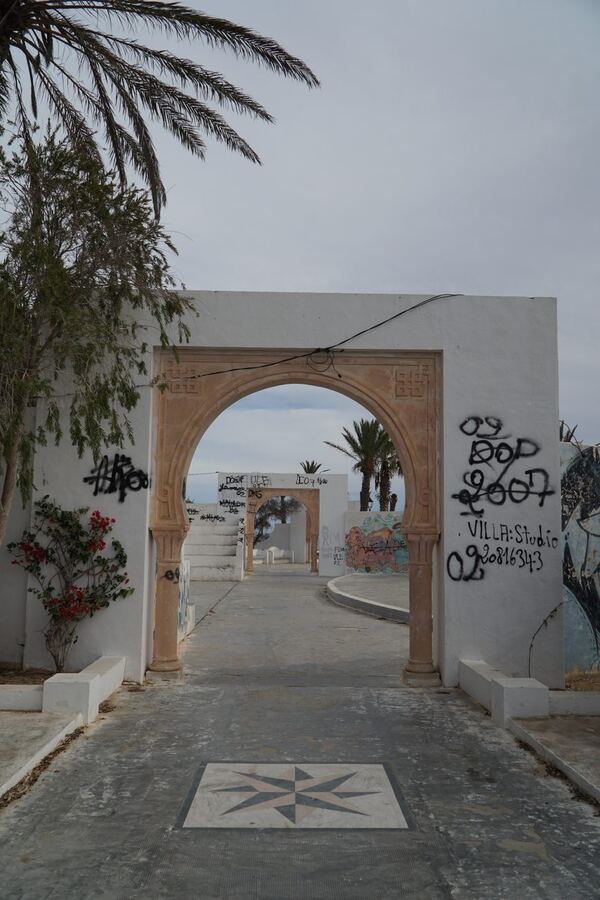 537 · 2024 · Porte